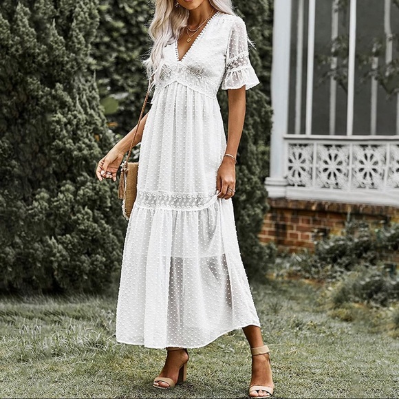 ✦Boho Long Elegant Lace Embroidered White Maxi Dress✦ - Picture 1 of 5